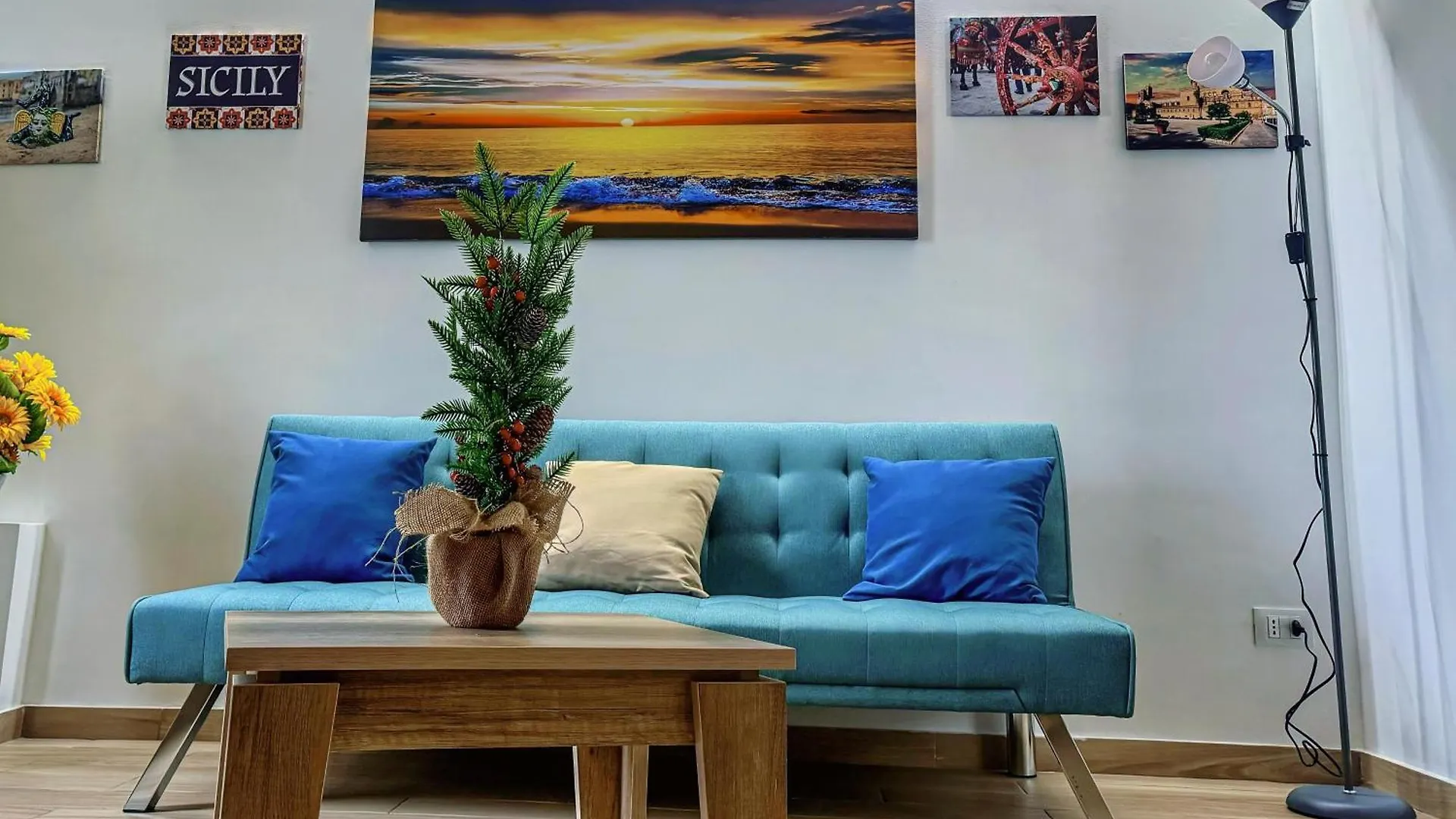 Sunflower Apartment Palermo 0*,  Italy